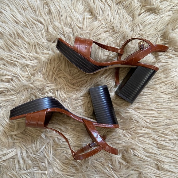 H&M Platform Heels - Picture 3 of 3